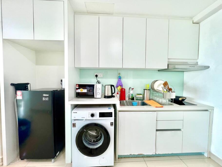 T3 1-10 Pax Trefoil 2Room Setia Alam Cozy Home Wifi Tv Extérieur photo